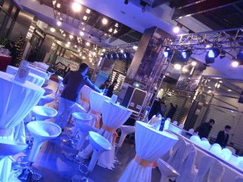 上海专业庆典服务全攻略 舞台搭建、活动策划与婚庆厂庆一站式解决方案